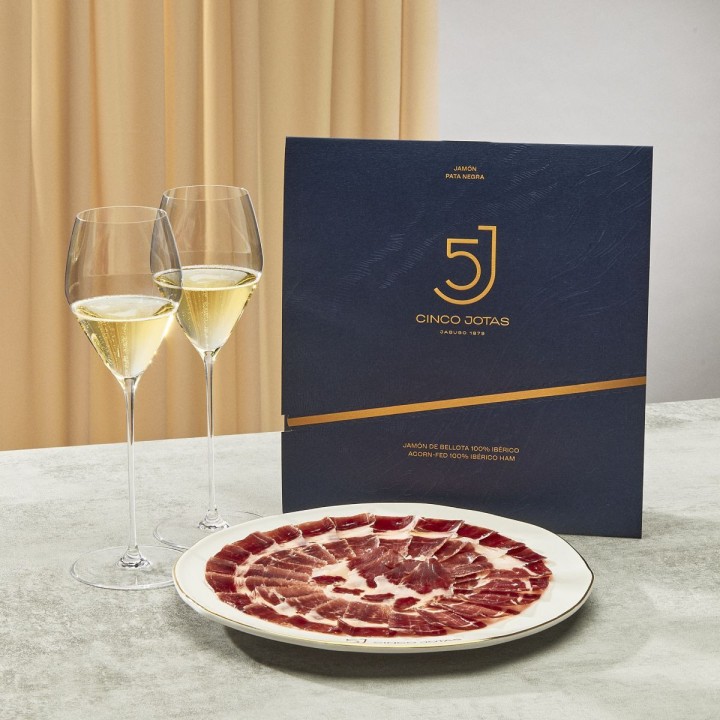 Sliced Cinco Jotas Acorn-fed 100% Iberico Ham, 70g